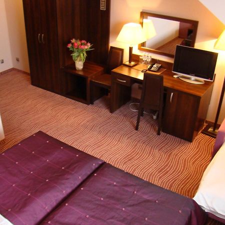 Hotel Azalia & Spa Niepołomice Eksteriør bilde