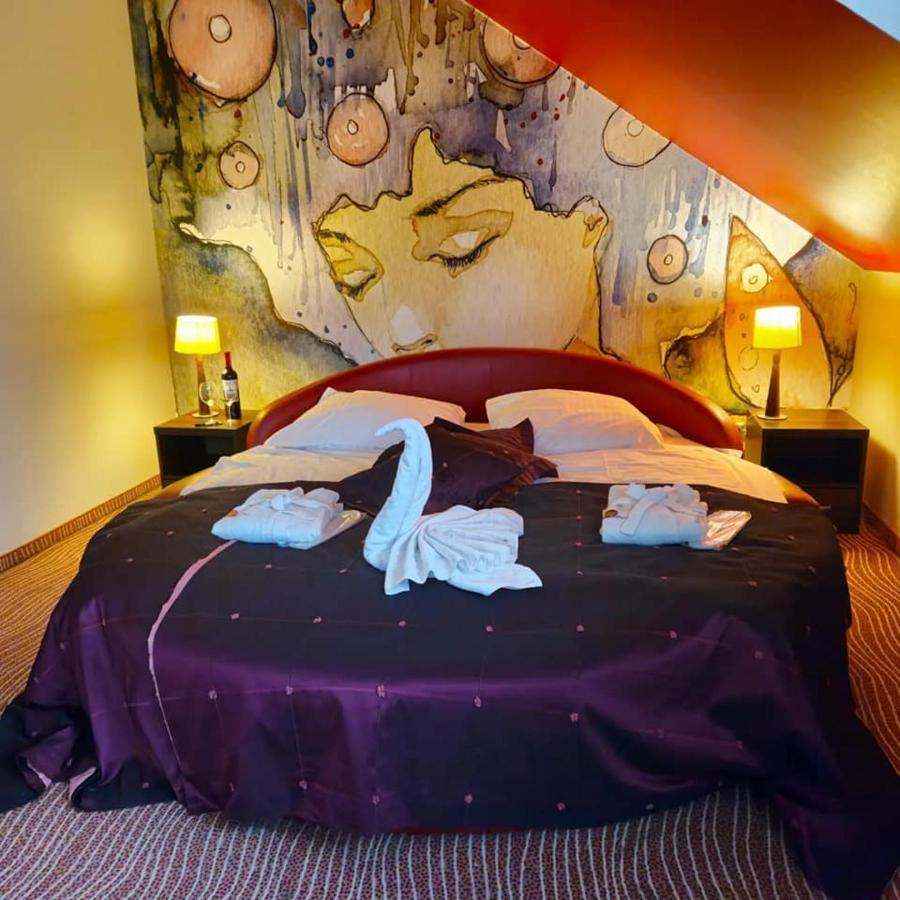 Hotel Azalia & Spa Niepołomice Eksteriør bilde