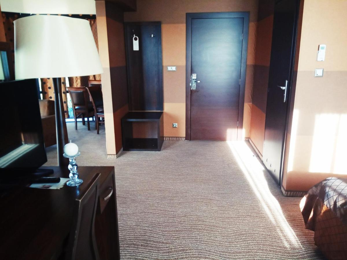 Hotel Azalia & Spa Niepołomice Eksteriør bilde
