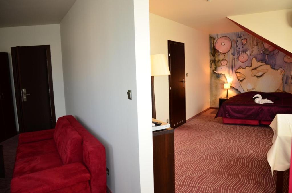 Hotel Azalia & Spa Niepołomice Rom bilde