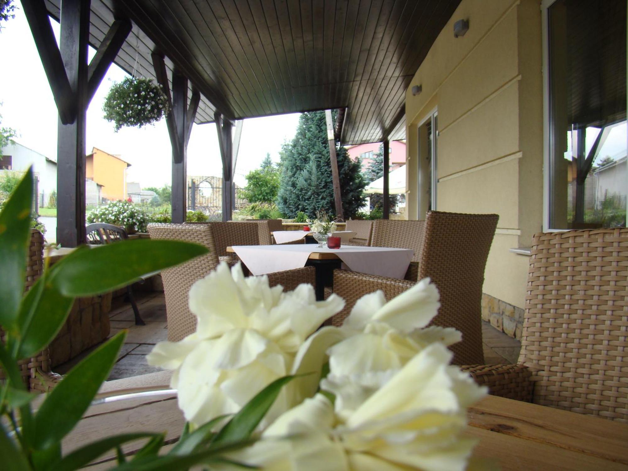 Hotel Azalia & Spa Niepołomice Eksteriør bilde