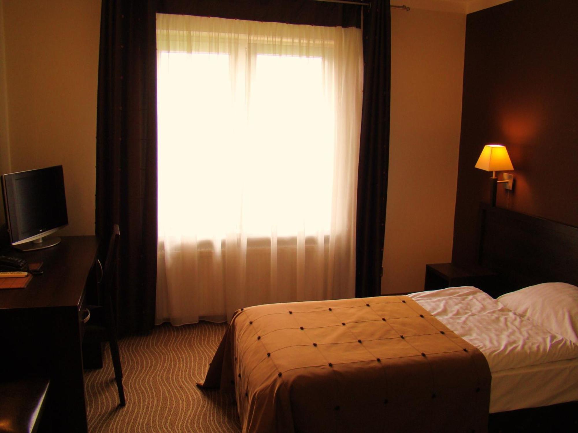Hotel Azalia & Spa Niepołomice Eksteriør bilde