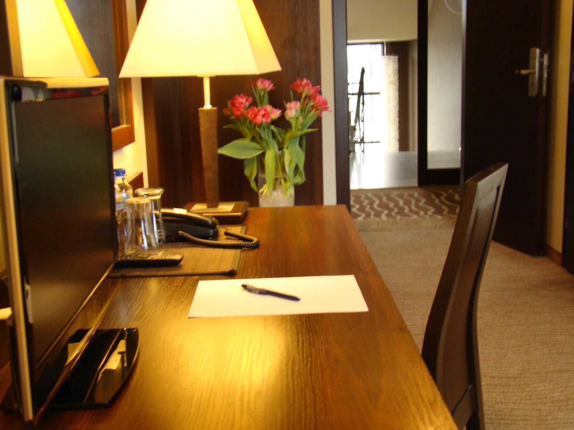 Hotel Azalia & Spa Niepołomice Eksteriør bilde