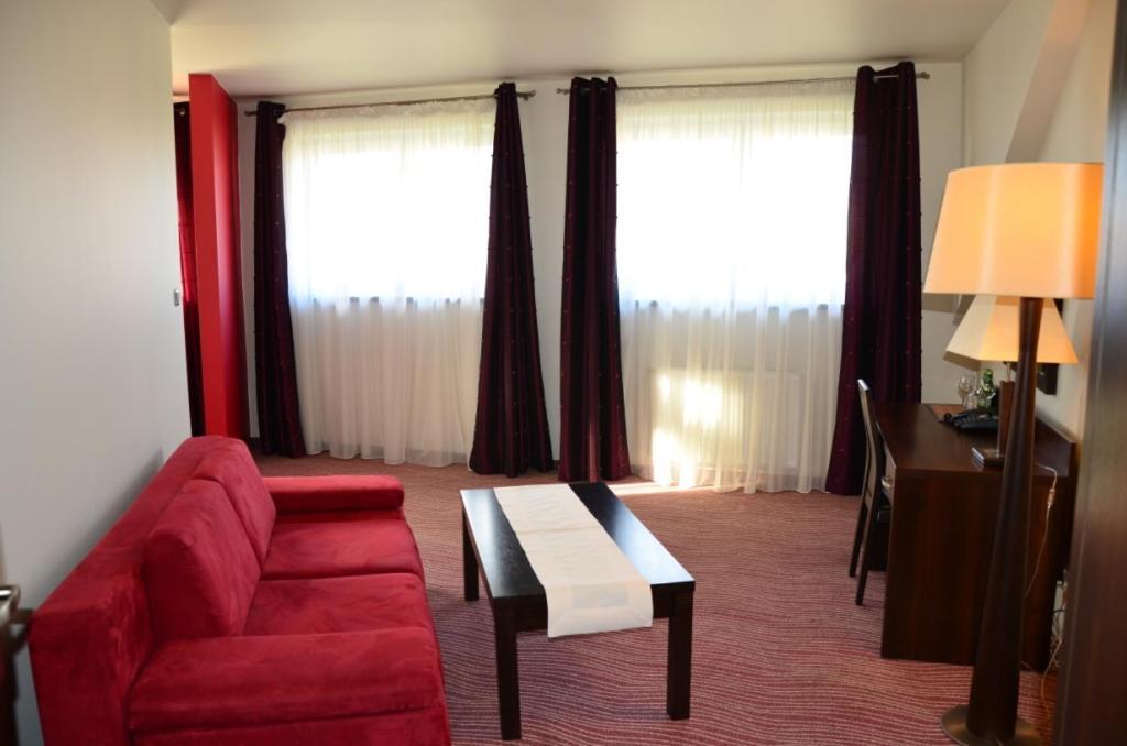 Hotel Azalia & Spa Niepołomice Rom bilde