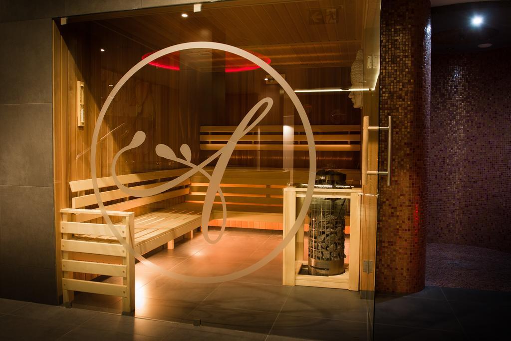 Hotel Azalia & Spa Niepołomice Eksteriør bilde